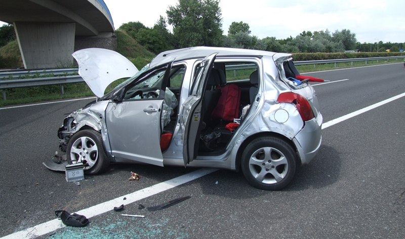 Gyerekek is megsérültek a hármas karambolban az M7-esen